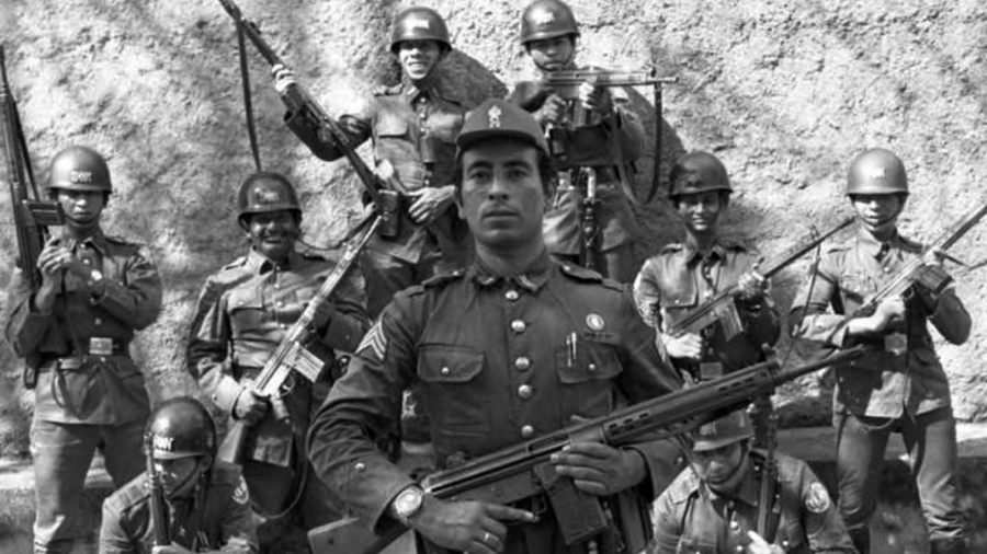 Soldados durante la Guerra Civil de El Salvador